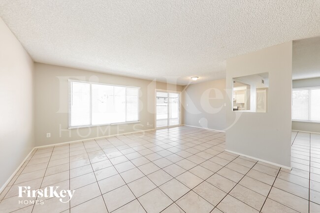 14016 N 33rd Dr in Phoenix, AZ - Building Photo - Building Photo