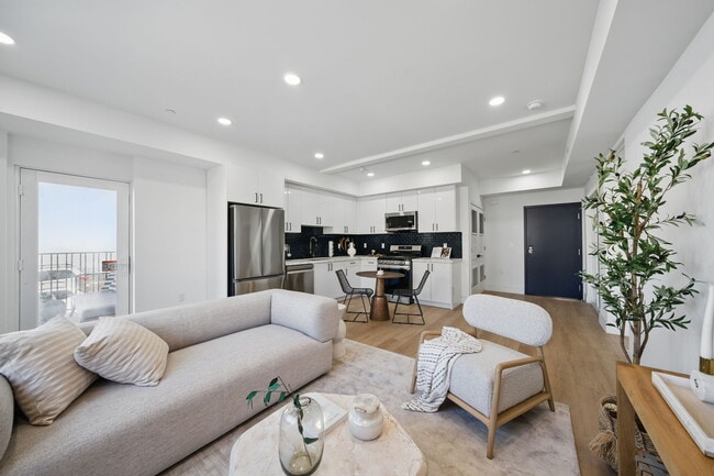 property at 212 N Mariposa Ave