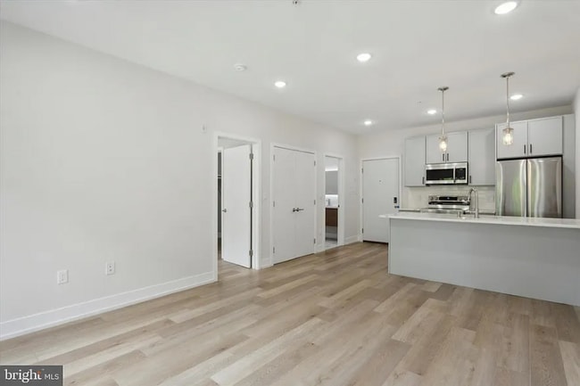 property at 401 E Walnut Ln
