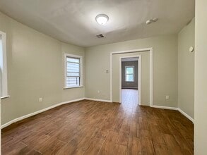 92 N 15th St, Unit 3 in East Orange, NJ - Building Photo - Building Photo
