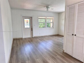 1845 Jefferson St in Hollywood, FL - Building Photo - Building Photo