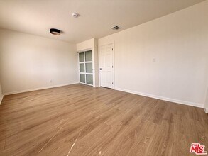 1029 Coronado Terrace in Los Angeles, CA - Building Photo - Building Photo