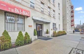 2190 Boston Rd in Bronx, NY - Building Photo - Building Photo