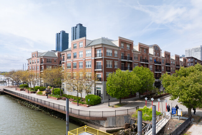 The Pier House in Jersey City, NJ - Building Photo - Primary Photo