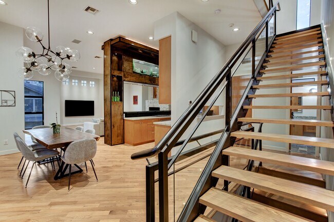 5002 Milam St in Houston, TX - Building Photo - Building Photo