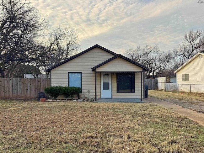 property at 3133 Jacqueline Rd