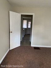 378 N Roosevelt Ave in Columbus, OH - Building Photo - Building Photo