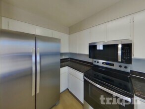 7331 W Mountain View Rd in Peoria, AZ - Building Photo - Building Photo