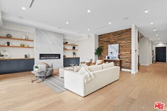 4475 Mammoth Ave in Los Angeles, CA - Building Photo - Building Photo