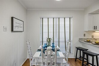 4303 Buena Vista St in Dallas, TX - Building Photo - Building Photo