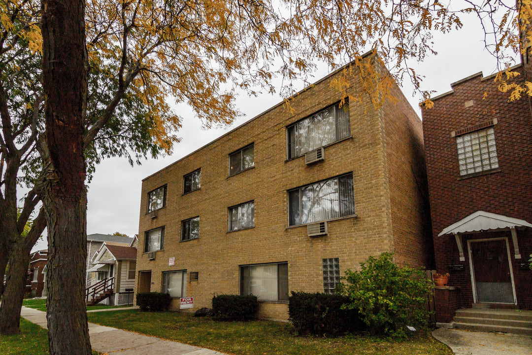 2825 Ridgeland Ave in Berwyn, IL - Building Photo