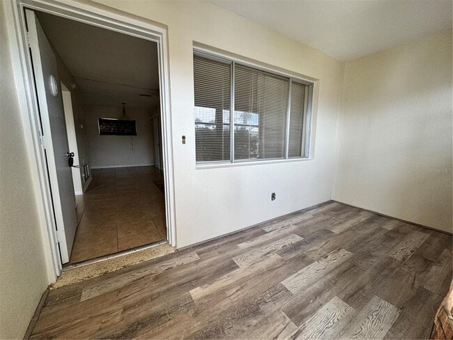 250 Rosery Rd NW in Largo, FL - Building Photo - Building Photo