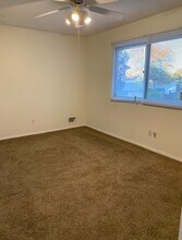 6412 83rd Ct N in Minneapolis, MN - Building Photo - Building Photo