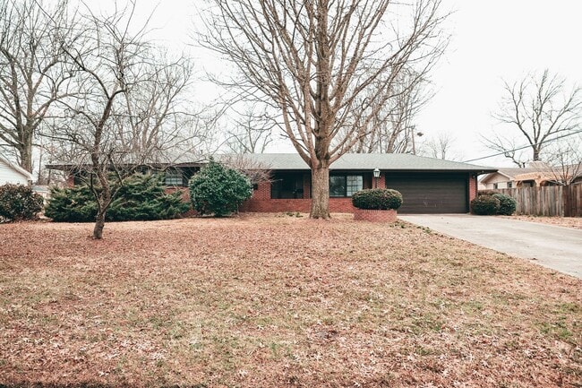 property at 1911 S Saratoga Ave