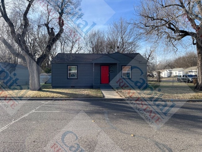 property at 608 W Rickenbacker Dr