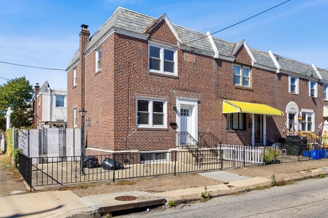 1836 S Dover St in Philadelphia, PA - Building Photo - Building Photo