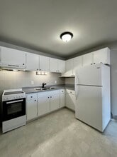 750 Harrison Blvd in Lincoln Park, MI - Foto de edificio - Building Photo