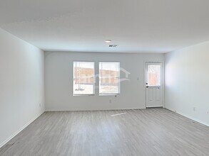 5439 Elm Valley Dr in San Antonio, TX - Building Photo - Building Photo