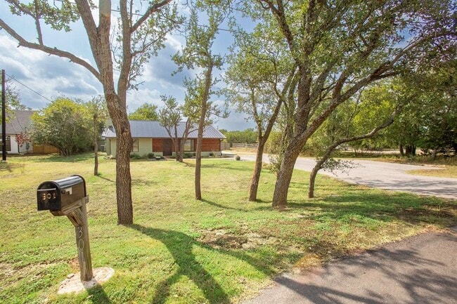 301 Judy Dr in Dripping Springs, TX - Building Photo - Building Photo