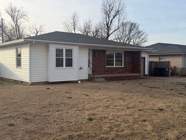 property at 4004 Blaine Rd