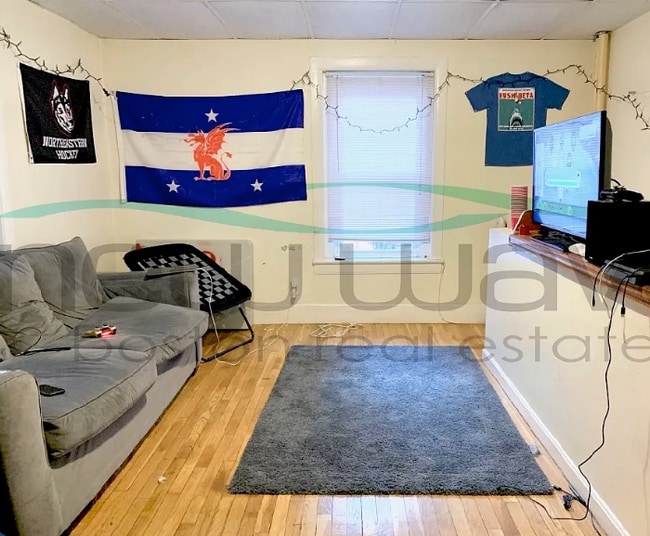 210 Hemenway St, Unit 2