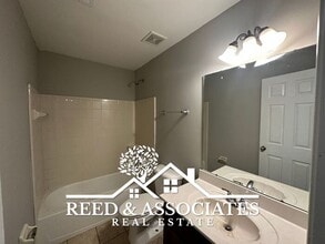 2889 S Cherry Dr in Southaven, MS - Building Photo - Building Photo