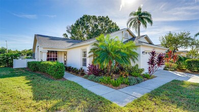 4723 Raintree St Cir E in Bradenton, FL - Building Photo - Building Photo