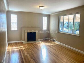 798 Newport St in Denver, CO - Building Photo - Building Photo