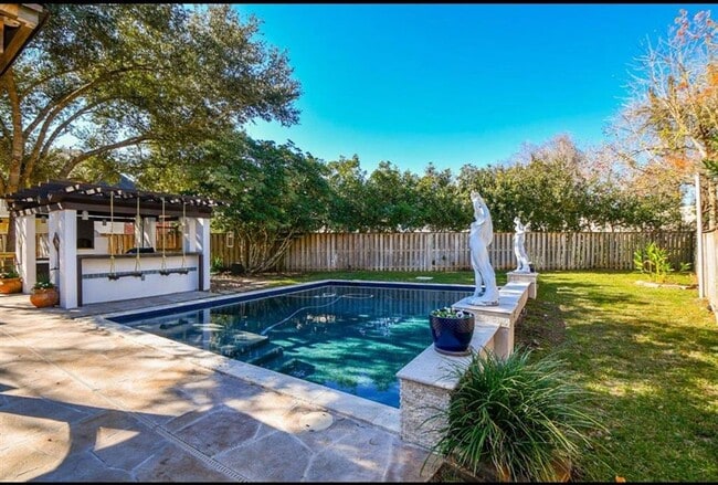 property at 3511 Bahia Ct