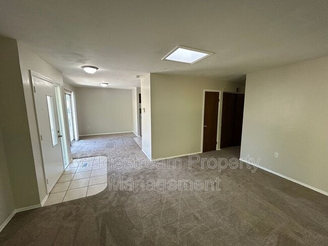 3553 Golden Meadows Ct in Dayton, OH - Building Photo - Building Photo