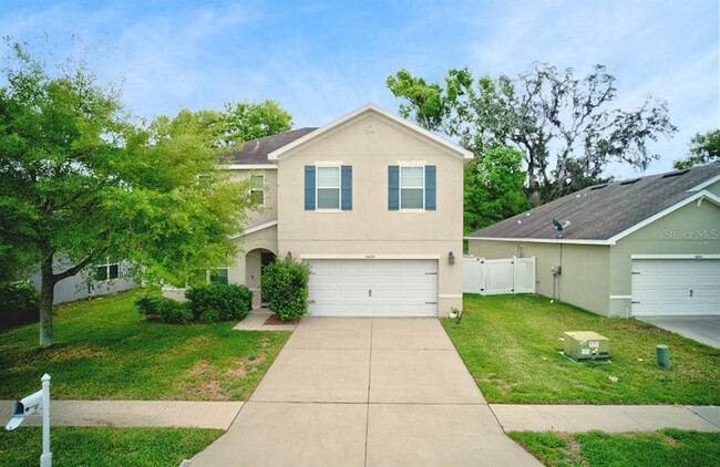 14054 Finsbury Dr in Spring Hill, FL - Building Photo - Building Photo