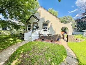 4850 N Bryant Ave in Minneapolis, MN - Building Photo - Building Photo