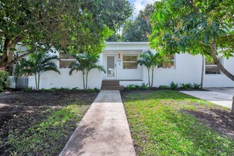 742 NE 81st St in Miami, FL - Building Photo - Building Photo