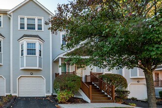 1 Munson Dr in Wallingford, CT - Building Photo - Building Photo