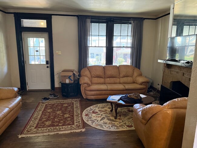 property at 3377 Parkview Ave