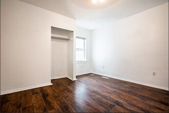 1810 Larkins Way in Pittsburgh, PA - Building Photo - Building Photo
