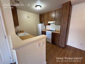 4545 Alamo St in Simi Valley, CA - Building Photo - Building Photo