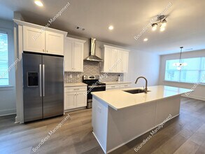340 Eugenia St SW in Atlanta, GA - Building Photo - Building Photo