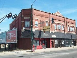 1302 W 103rd St in Chicago, IL - Foto de edificio