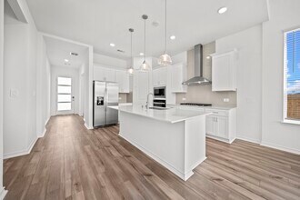 649 Amber Fls Dr in Montgomery, TX - Building Photo - Building Photo