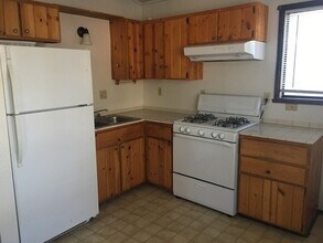 949 Pine Ln in Big Bear, CA - Building Photo - Building Photo
