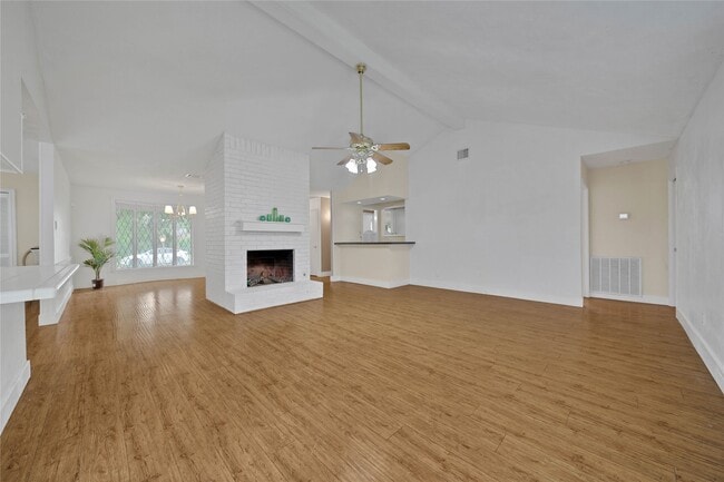 property at 626 Park Knoll Ln