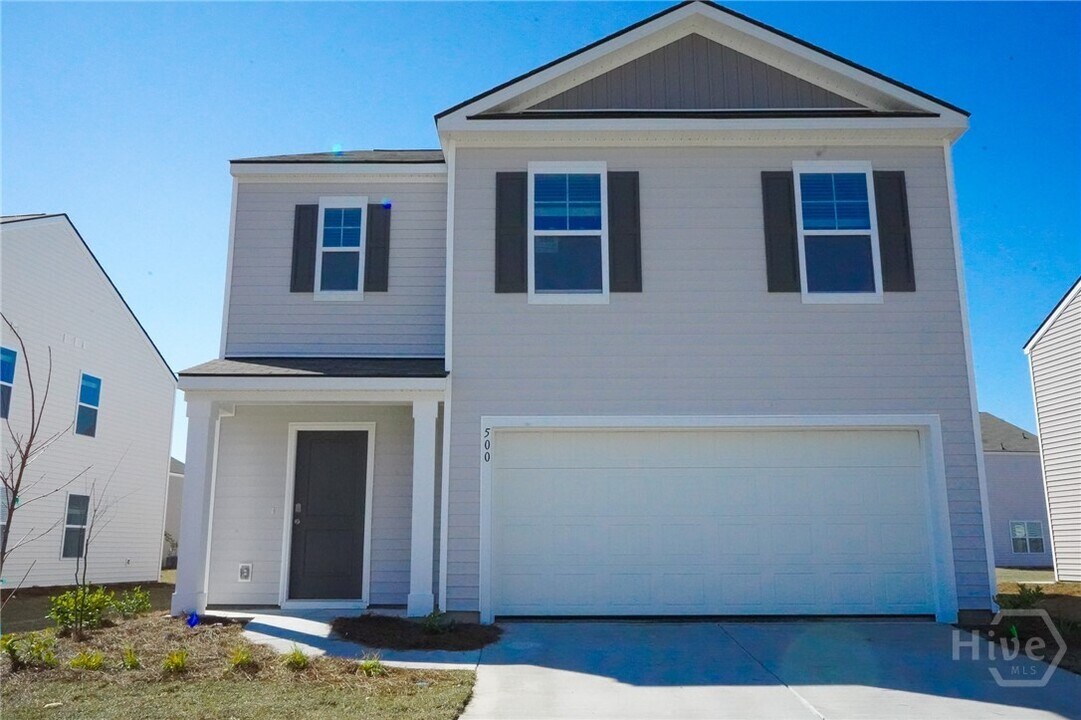 500 Coconut Dr in Bloomingdale, GA - Building Photo