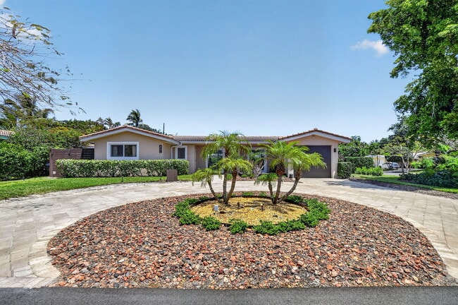 property at 424 SW 7th Way