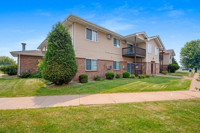 Charlotte Court Apartments