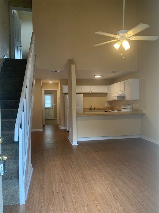 1808 Jackson Bluff Rd in Tallahassee, FL - Building Photo - Building Photo