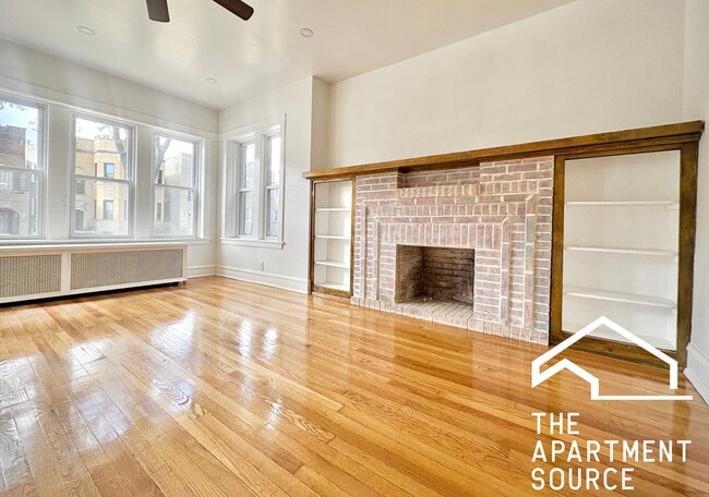 5713 N Talman Ave, Unit 1 in Chicago, IL - Building Photo - Building Photo