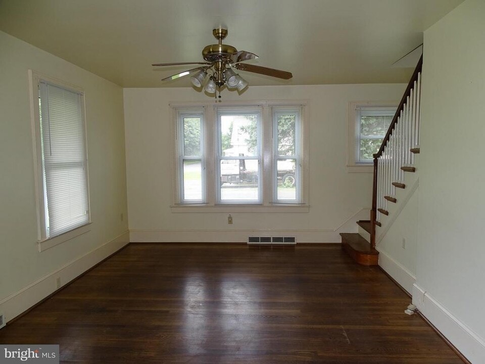 7512 Friendship Village Rd in Chambersburg, PA - Building Photo