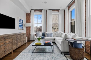 6 Edgerly Pl, Unit 401 in Boston, MA - Building Photo