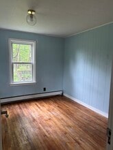 16 Svenson Ave, Unit Unit 1 in Worcester, MA - Building Photo - Building Photo